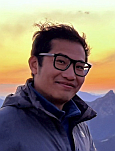headshot of jerry zhang